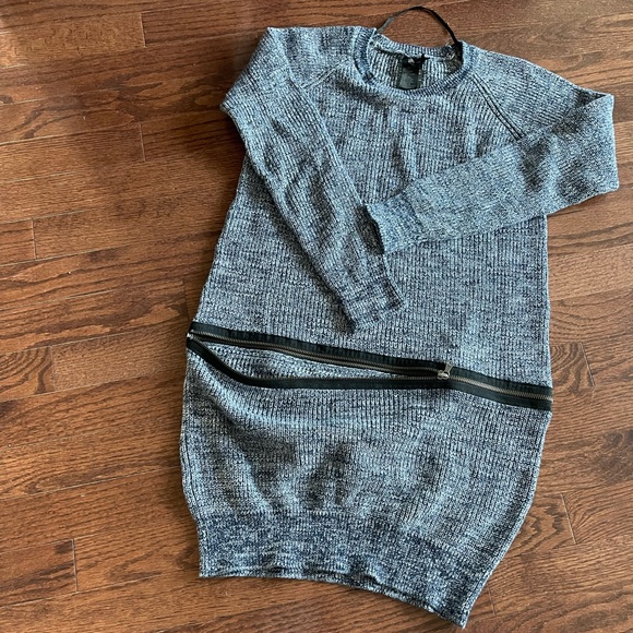 Dept two in one dress / sweater - Picture 3 of 3